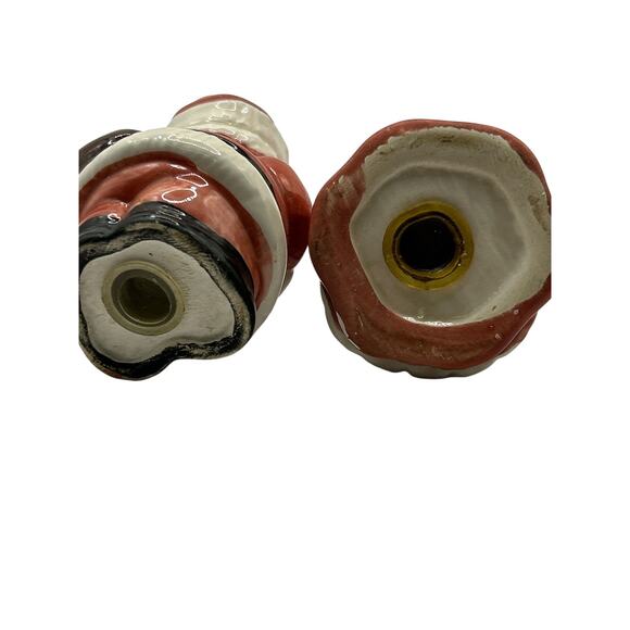 Santa and Mrs. Claus Small Vintage Salt and Pepper Shakers - Picture 6 of 6